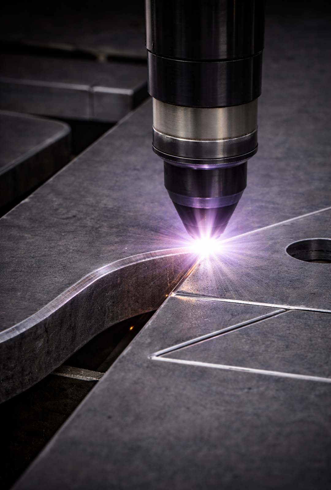 Precisie staal snijden en industriële metaalfabricatie